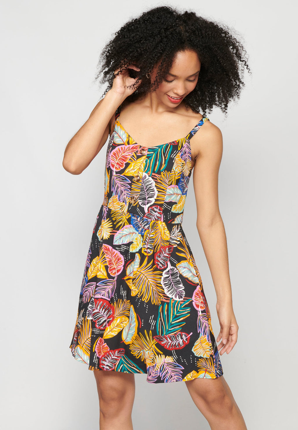 Vestido corto de tirantes con escote pico y estampado tropical multicolor para mujer | moda actual
