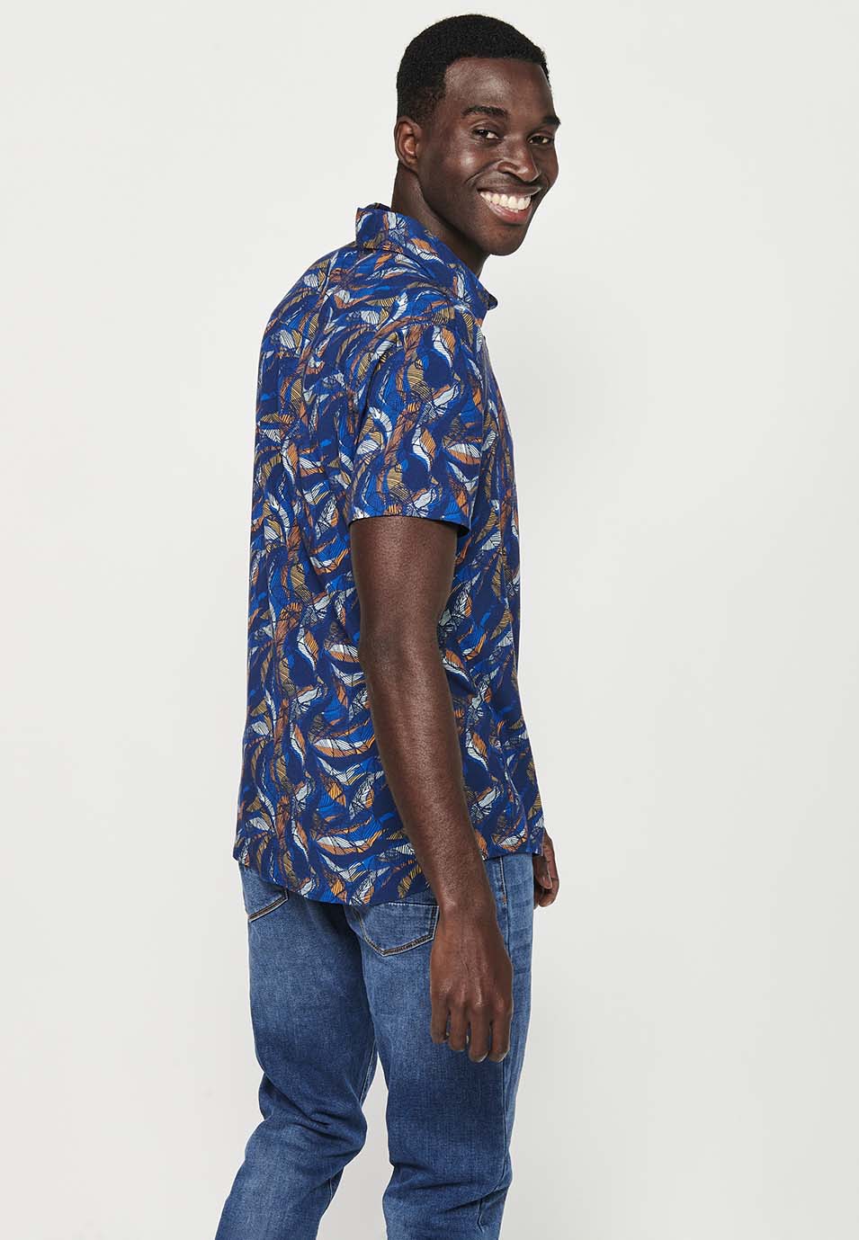 Camisa Hombre Manga Corta Estampado Tropical Cuello Cubano Viscosa – Koroshi 2411CC36