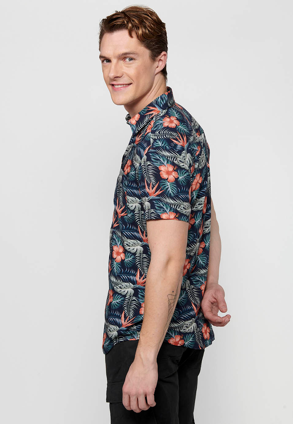 Camisa Hombre Manga Corta Estampado All-Over Viscosa – Koroshi 2411CC37
