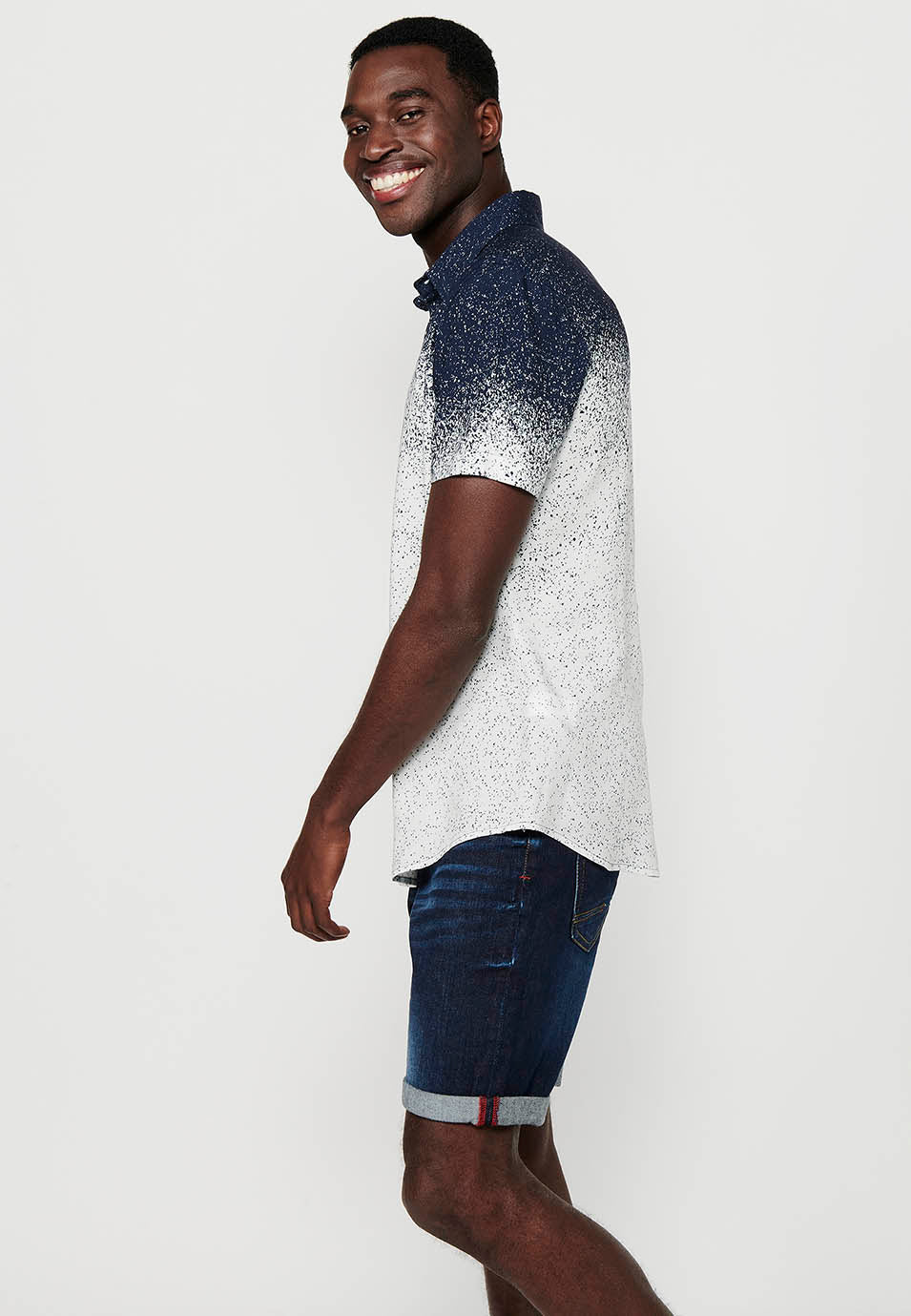 Camisa Hombre Manga Corta Estampado Degradado Viscosa – Koroshi 2411CC41