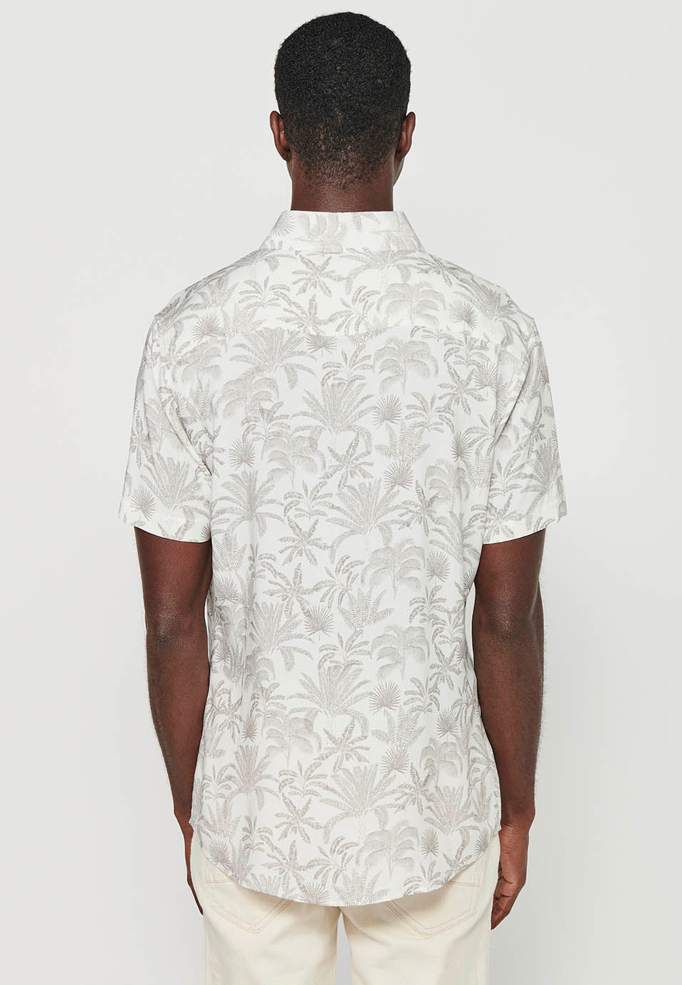 Camisa Hombre Manga Corta Estampado Palmeras Viscosa – Koroshi 2411CC44
