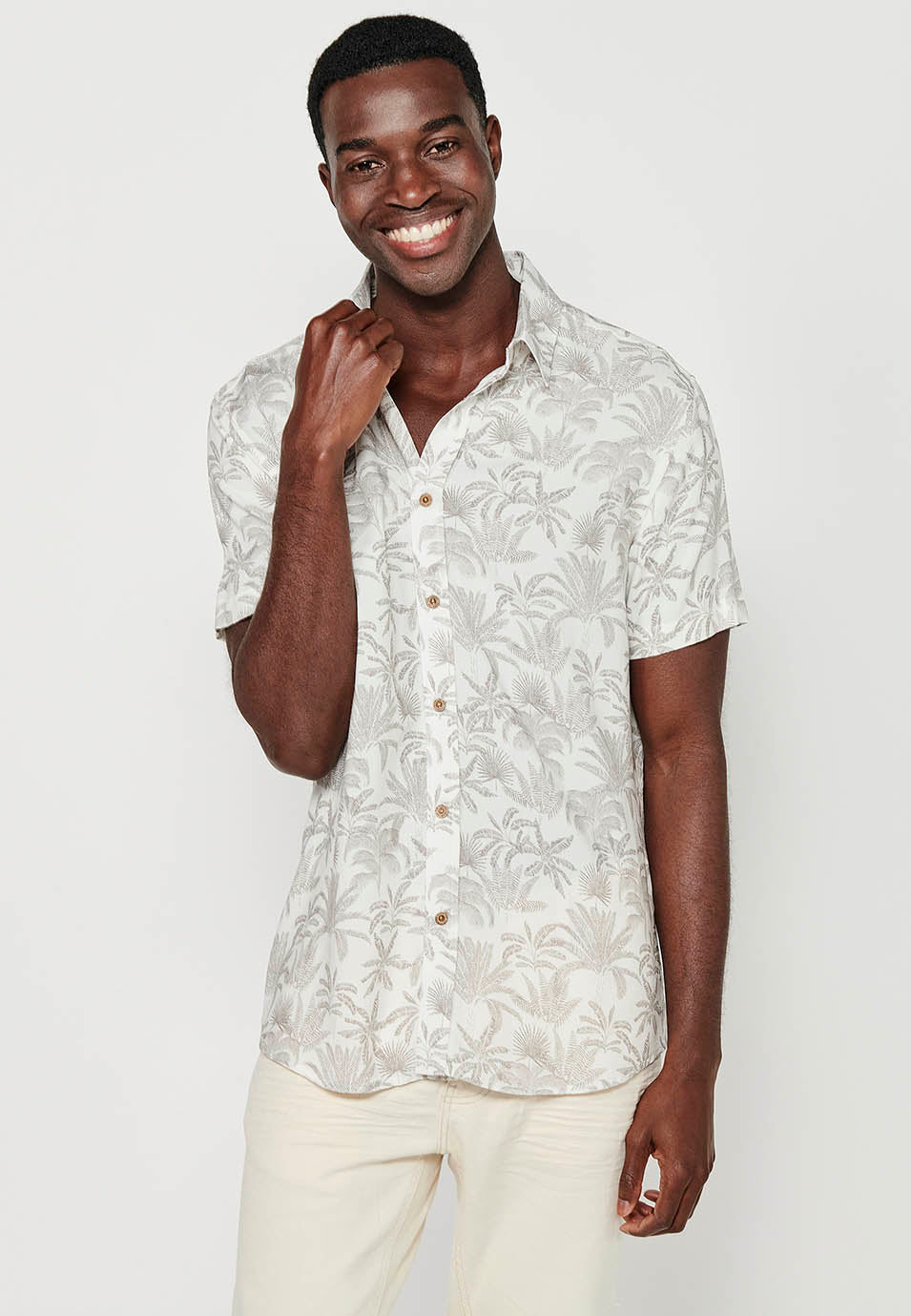 Camisa Hombre Manga Corta Estampado Palmeras Viscosa – Koroshi 2411CC44