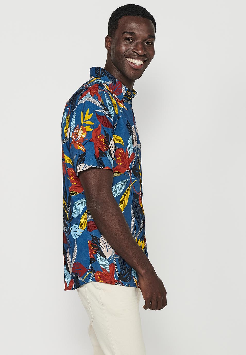 Camisa Hombre Manga Corta Estampado Palmeras Viscosa – Koroshi 2411CC44