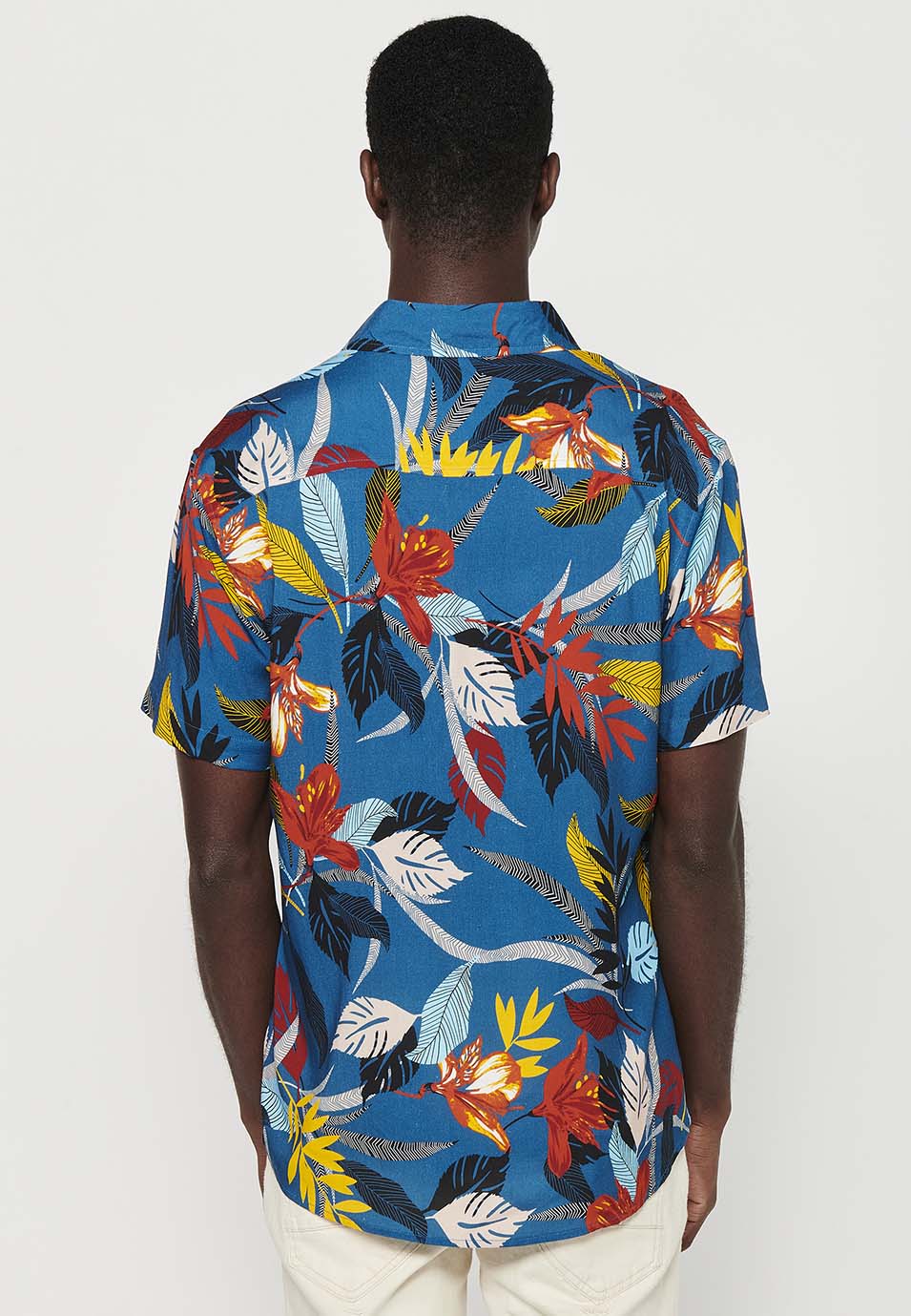 Camisa Hombre Manga Corta Estampado Palmeras Viscosa – Koroshi 2411CC44