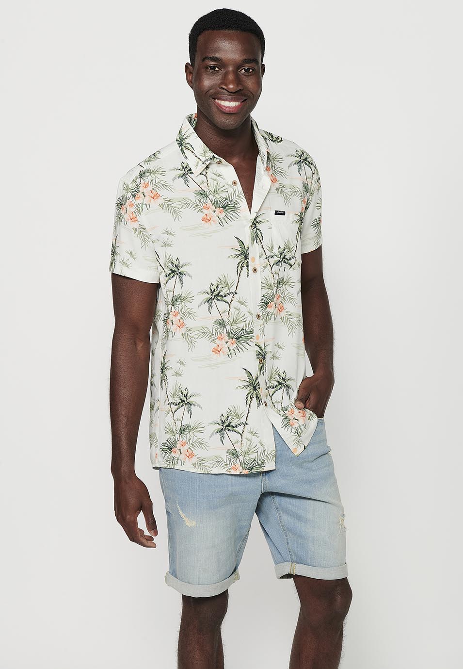 Camisa Hombre Manga Corta Estampado Tropical Viscosa – Koroshi 2411CC47