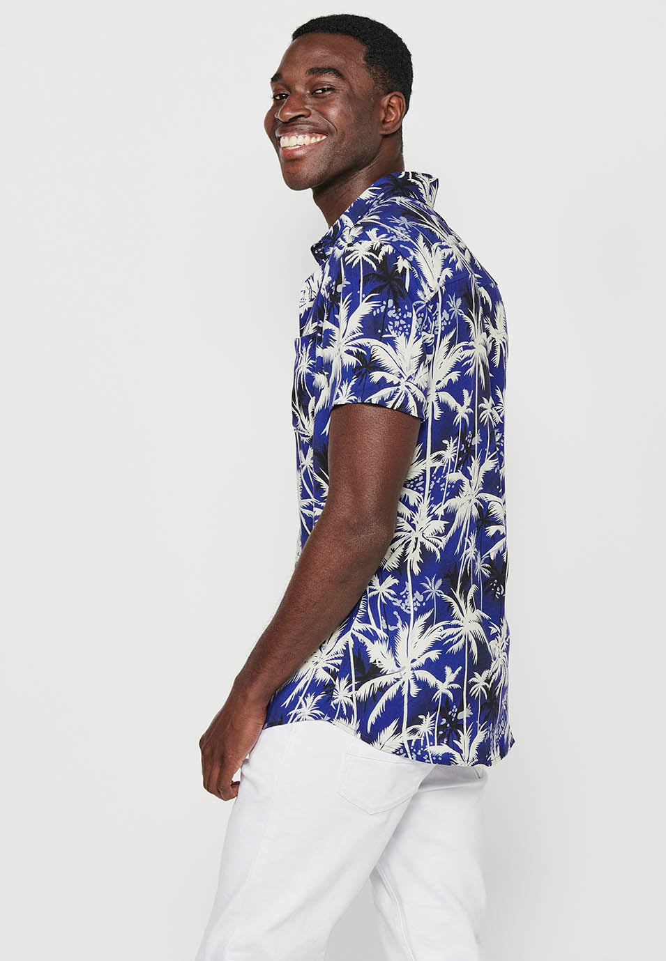 Camisa Hombre Manga Corta Estampado Tropical Viscosa – Koroshi 2411CC47