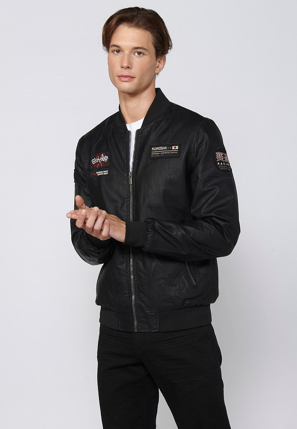 Cazadora Bomber Efecto Piel con Parches Hombre – Koroshi Negra