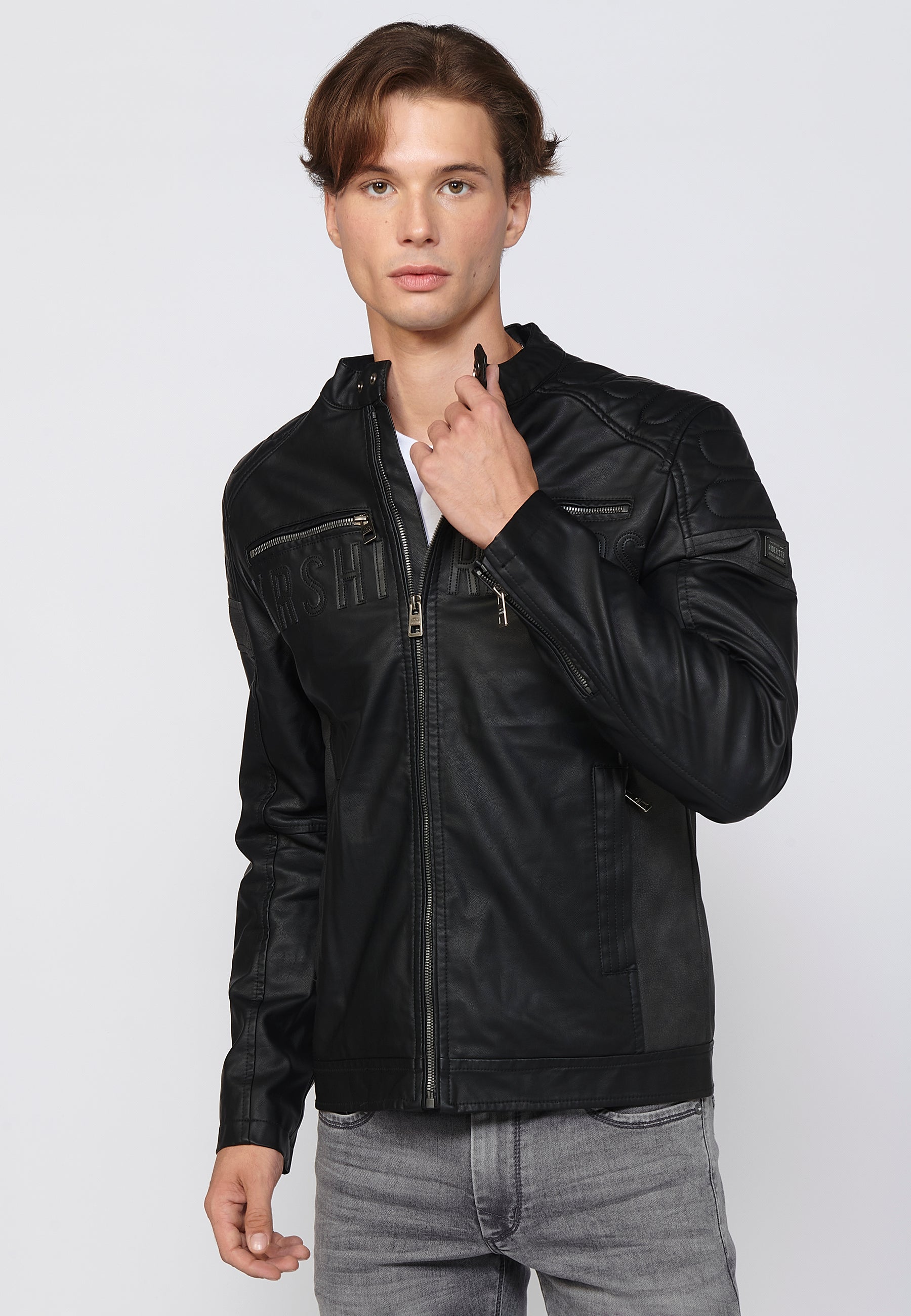 Chaqueta Biker Efecto Piel Cuello Alto Hombre – Koroshi Negra