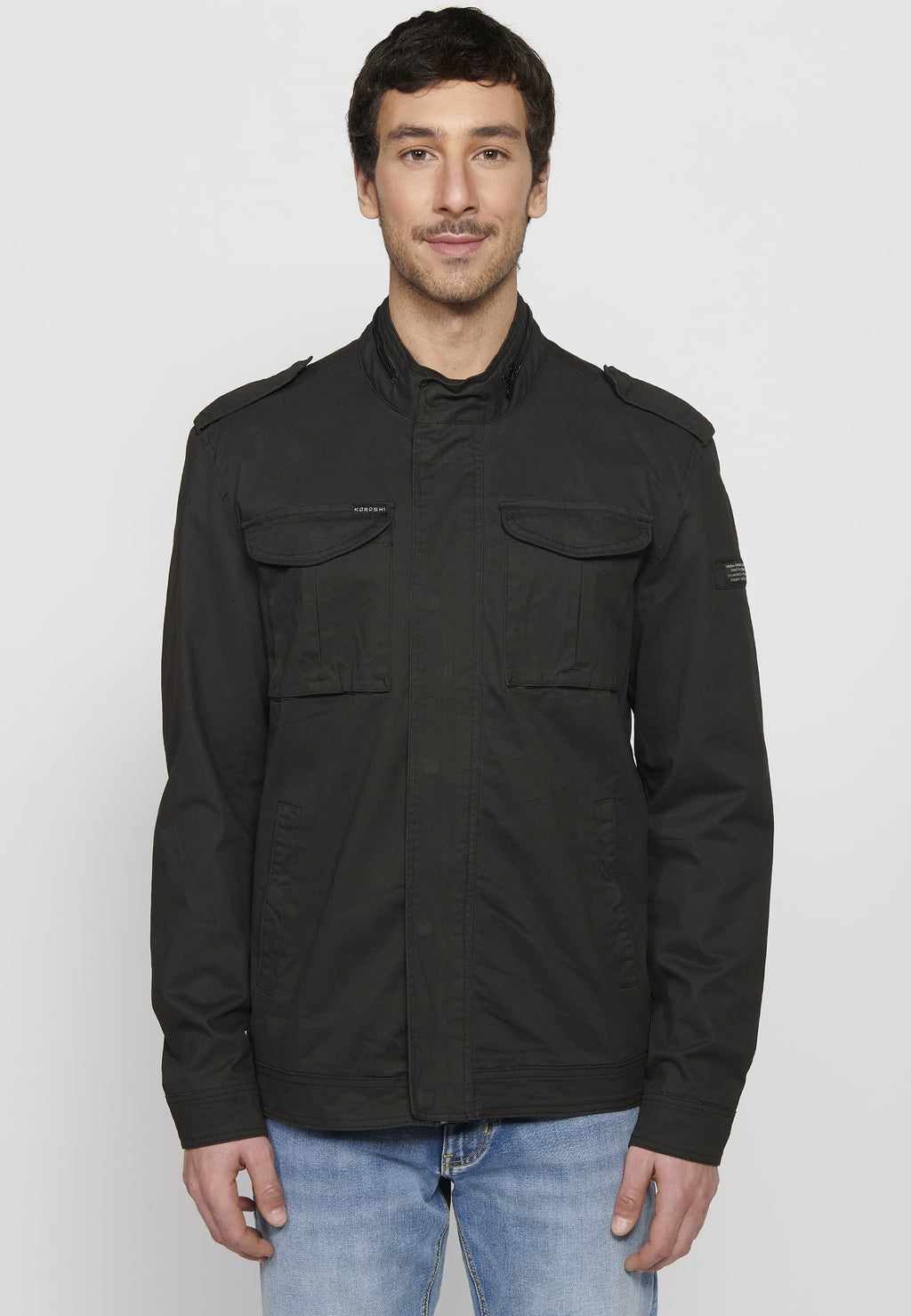 Sobrecamisa militar cuello alto con cremallera y bolsillos Hombre – Koroshi 2411JA26
