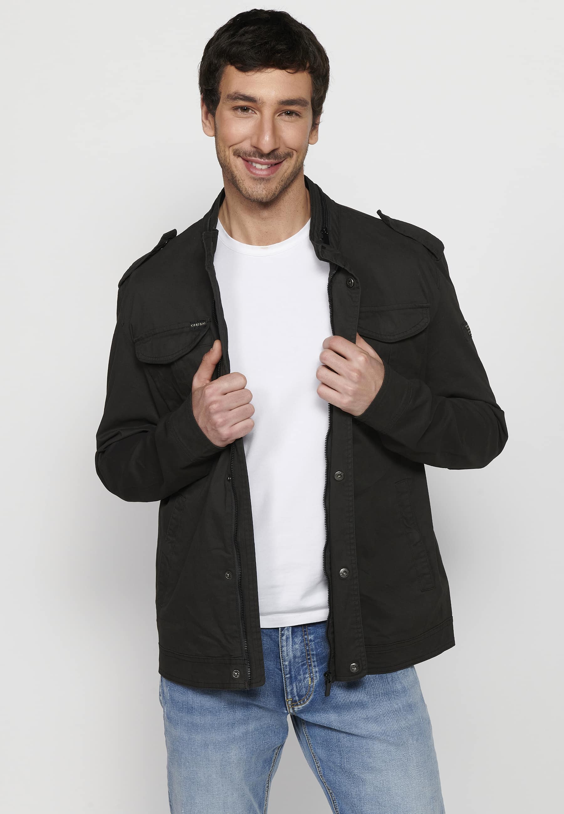 Sobrecamisa militar cuello alto con cremallera y bolsillos Hombre – Koroshi 2411JA26