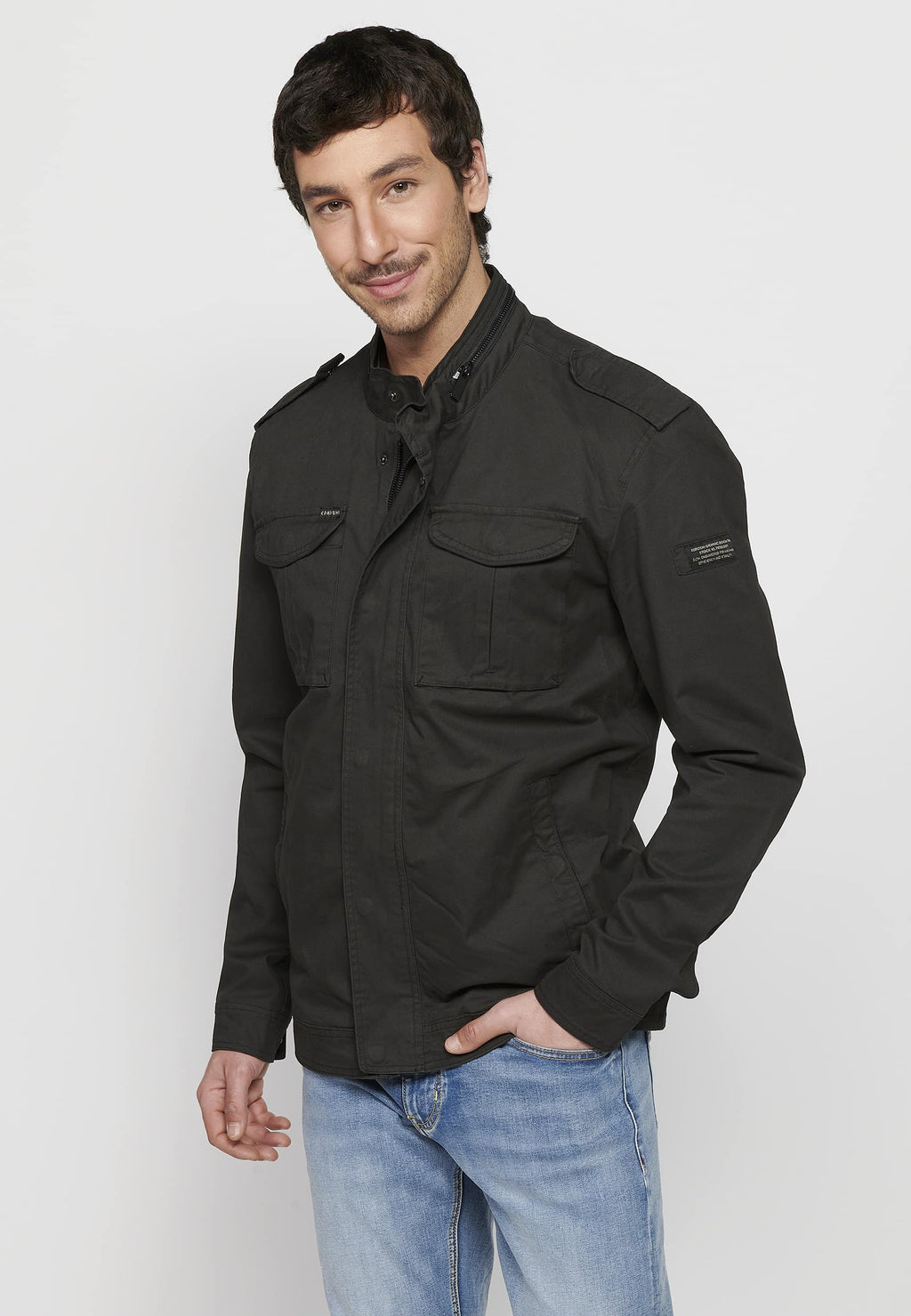 Sobrecamisa militar cuello alto con cremallera y bolsillos Hombre – Koroshi 2411JA26