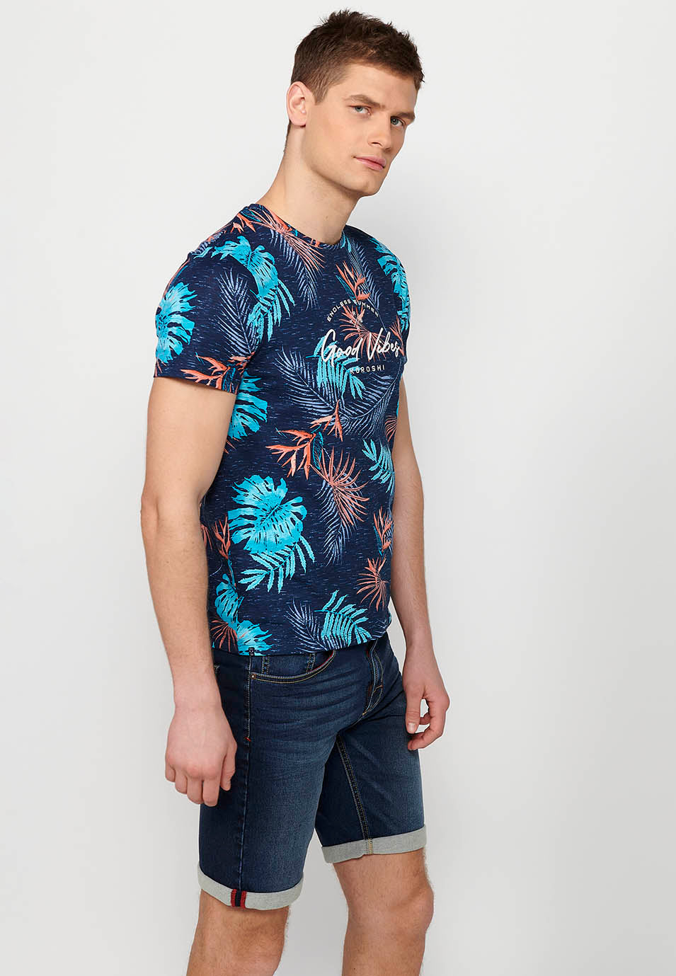 Camiseta Hombre Manga Corta Estampado Tropical – Koroshi Navy