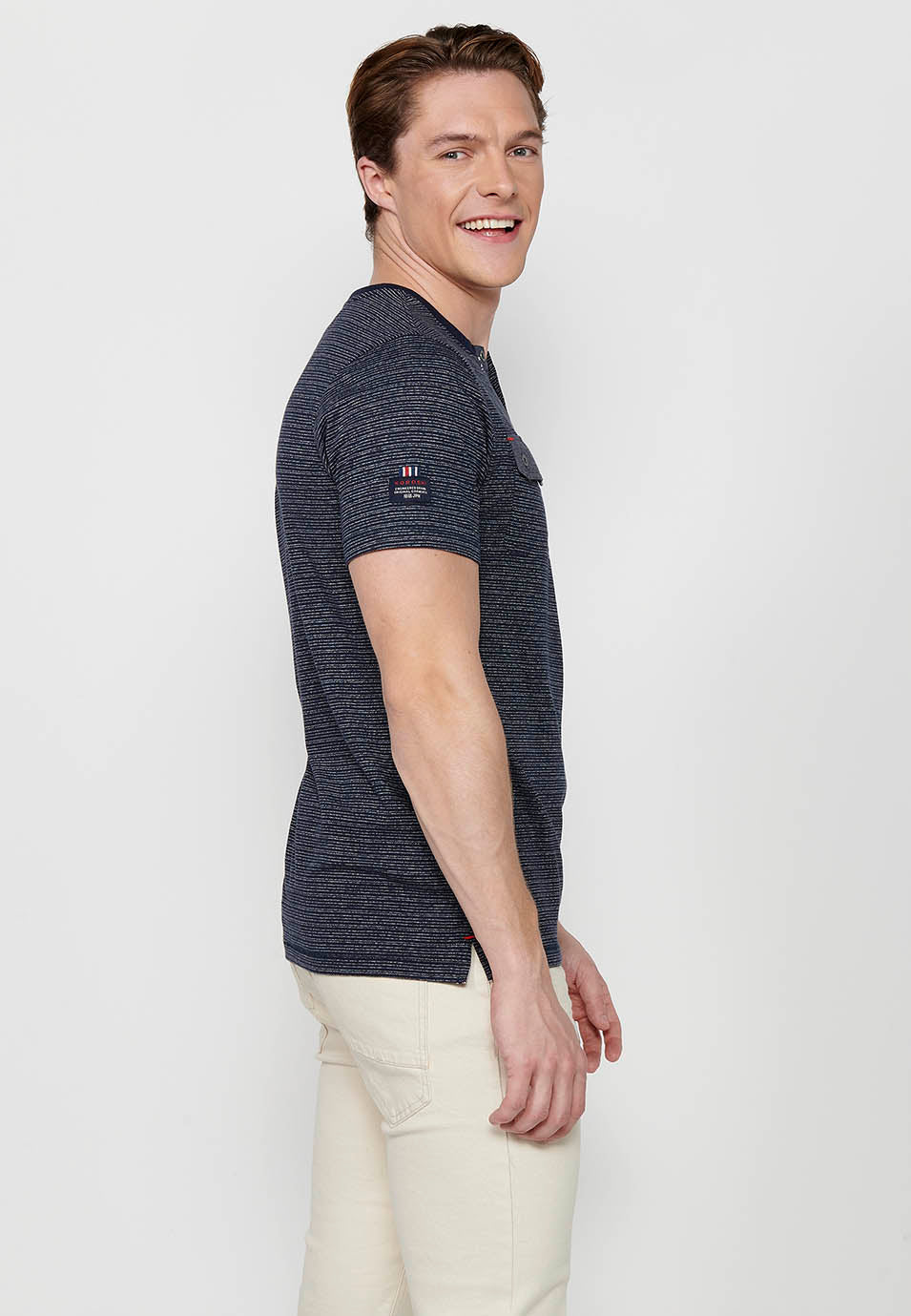 Camiseta Hombre Manga Corta Cuello Henley con Bolsillos – Koroshi Navy