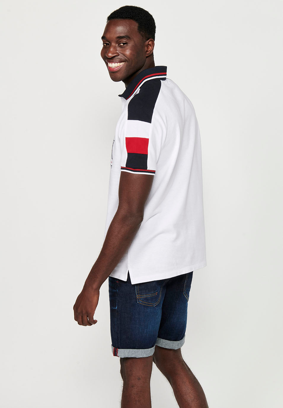 Polo Hombre Manga Corta Cuello Camisero Pique con Estampado – Koroshi 2411PC21