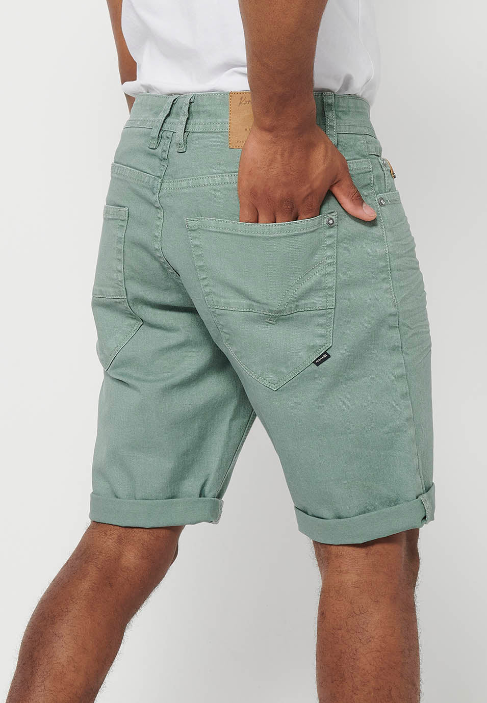 Bermuda Hombre Algodón con Vuelta 5 Bolsillos – Koroshi 2411PS00