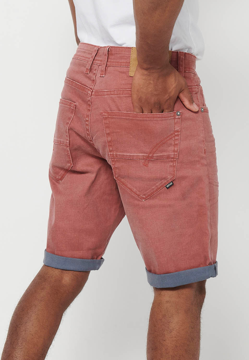 Bermuda Hombre Vaquera 5 Bolsillos Acabado Vuelta – Koroshi 2411PS02