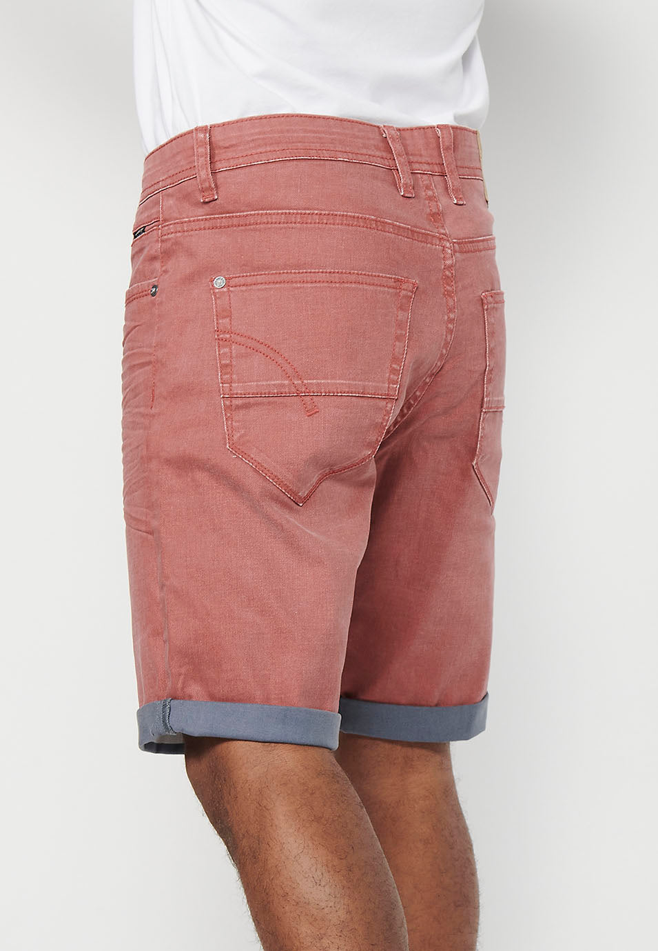 Bermuda Hombre Vaquera 5 Bolsillos Acabado Vuelta – Koroshi 2411PS02