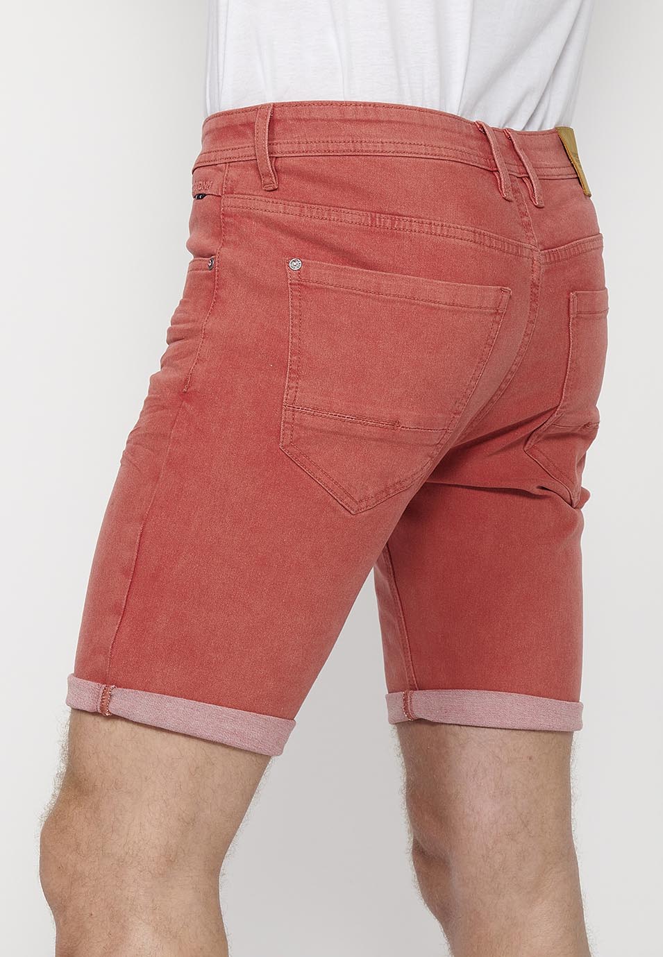Bermuda Hombre 5 Bolsillos Acabado Vuelta Algodón Lyocell – Koroshi 2411PS05