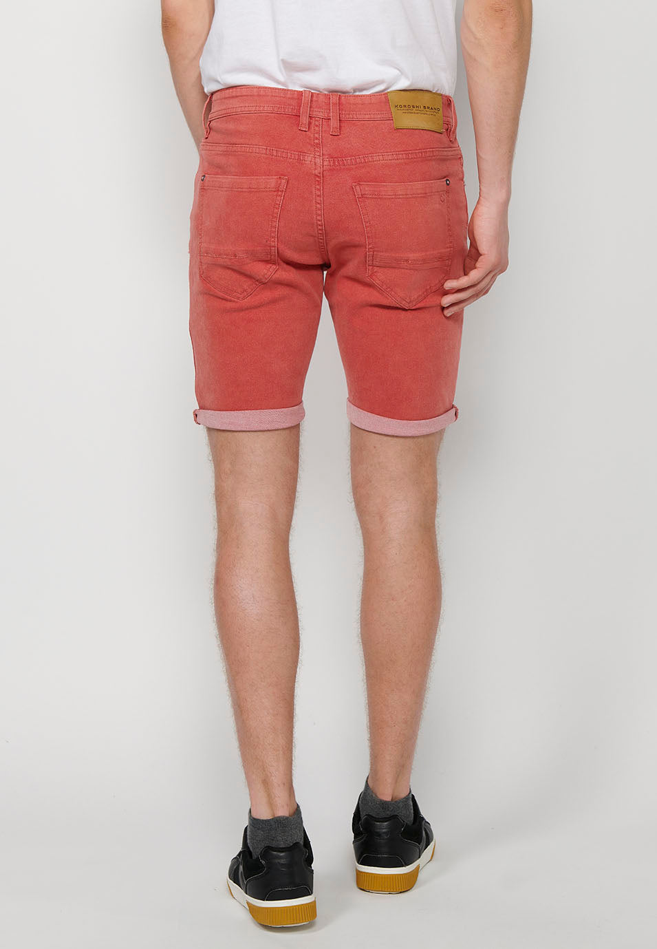Bermuda Hombre 5 Bolsillos Acabado Vuelta Algodón Lyocell – Koroshi 2411PS05