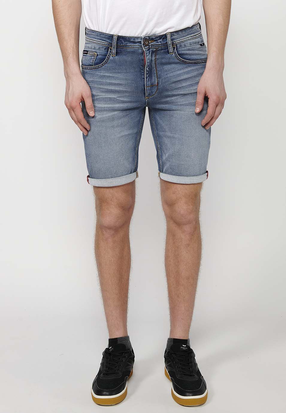 Bermuda Hombre Vaquera Acabado Vuelta Azul Claro – Koroshi 2411PS21