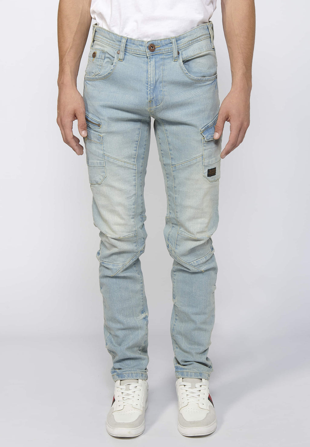 Pantalón Hombre Vaquero Cargo Azul Claro Regular Fit – Koroshi