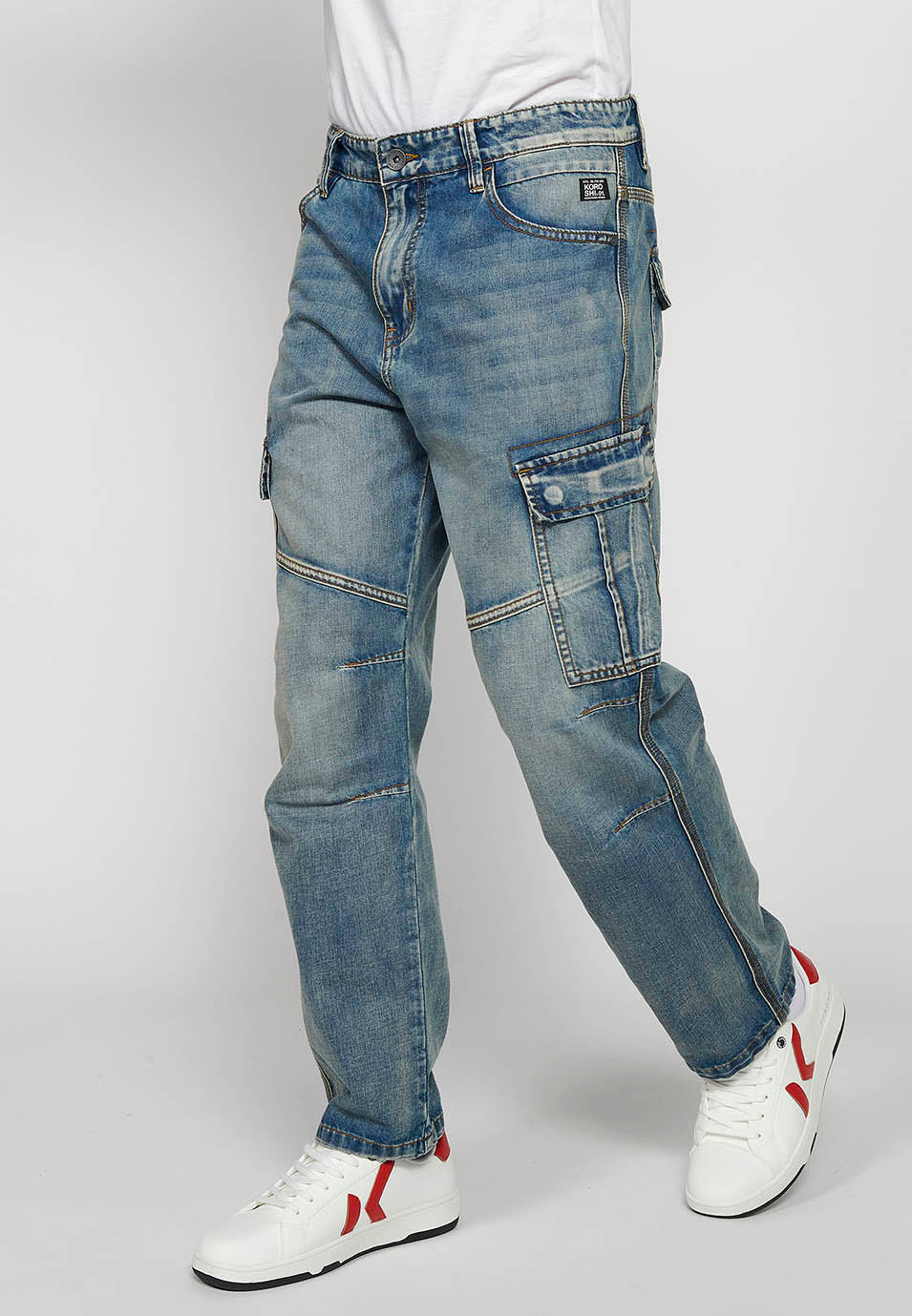 Pantalón Hombre Vaquero Cargo Azul Claro Corte Recto – Koroshi 2411PT70