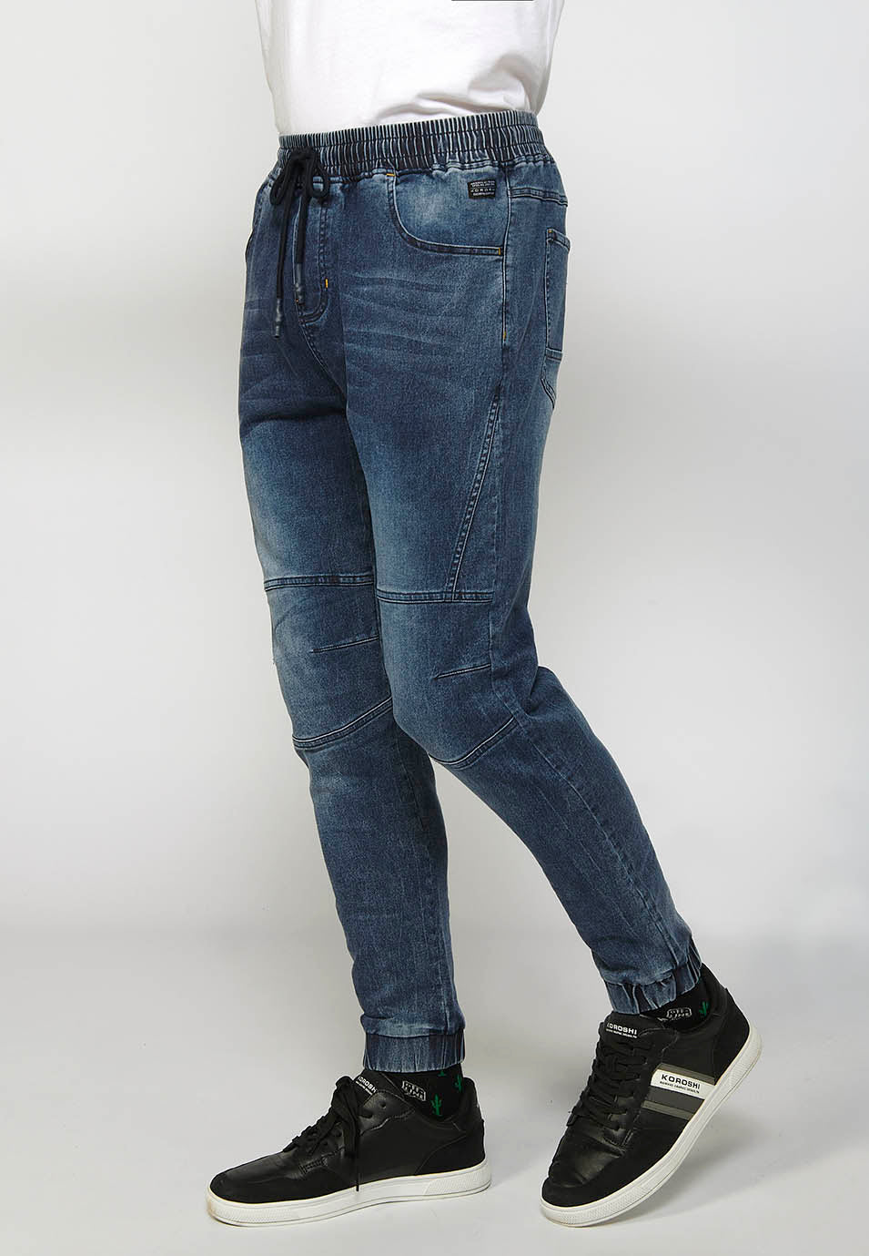 Pantalón Hombre Jogger Vaquero Slim Fit Puños Elásticos – Koroshi 2411PT85