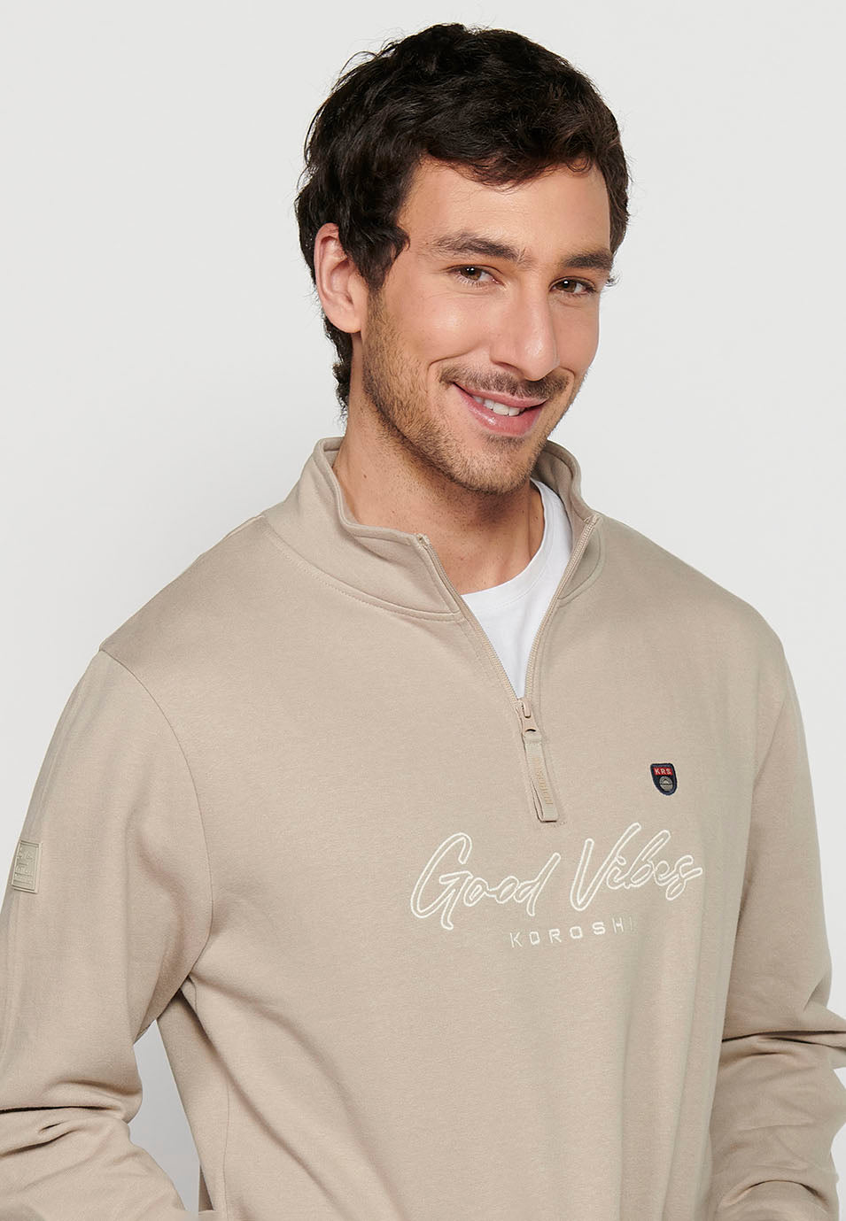 Sudadera Hombre cuello alto con media cremallera – Koroshi Piedra