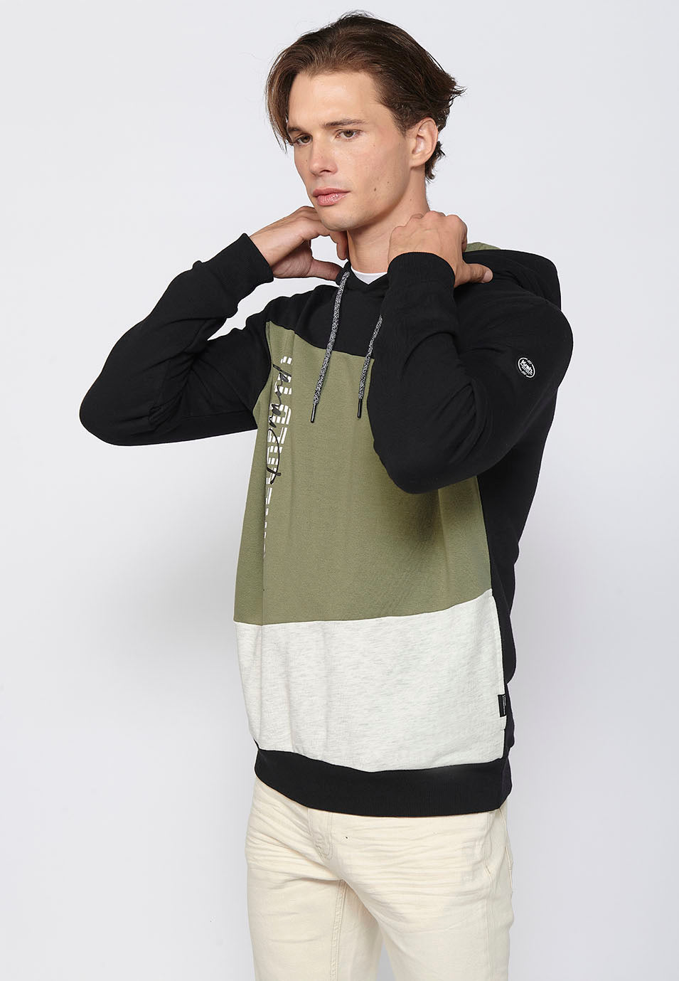 Sudadera Hombre con capucha y diseño color-block – Koroshi Kaki