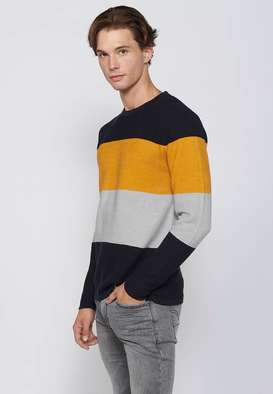 Jersey Hombre Cuello Redondo Punto Fino a Rayas – Koroshi 2411TR01