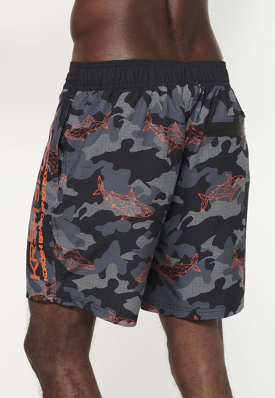 Bañador Hombre surfero estampado camuflaje con cordón – Koroshi negro