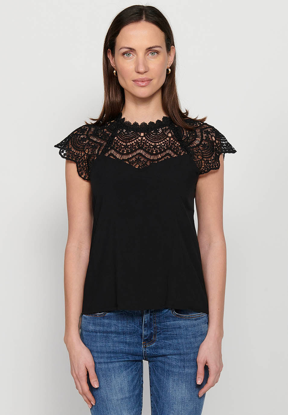 Blusa Mujer Sin Mangas Blonda Escote Redondo – Koroshi Negro