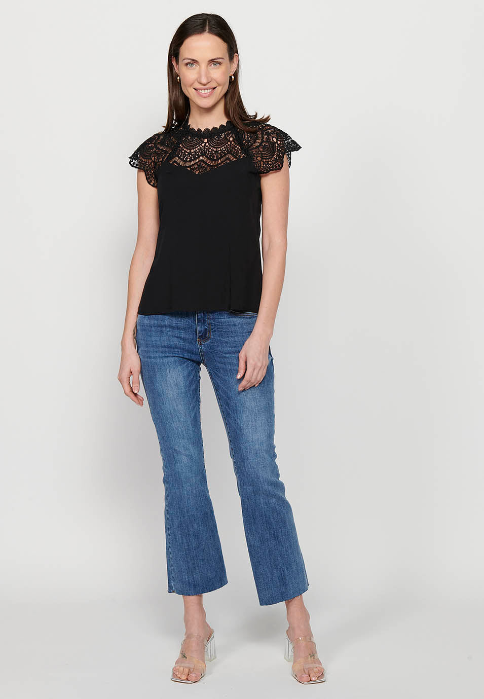 Blusa Mujer Sin Mangas Blonda Escote Redondo – Koroshi Negro