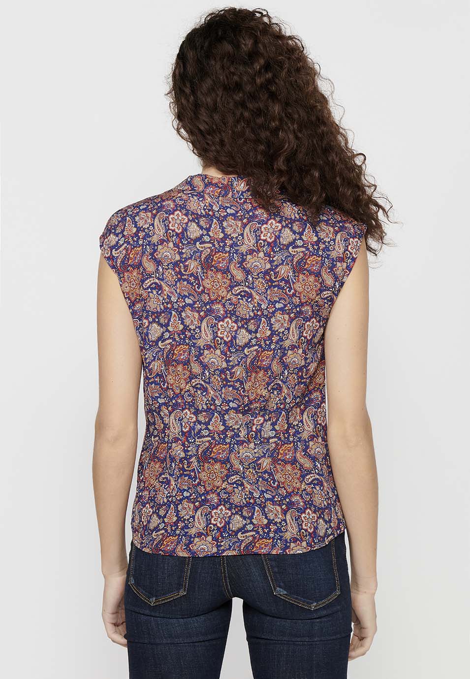 Blusa sin mangas con estilo camisero y cierre delantero con botones y estampado floral multicolor para mujer | moda actual