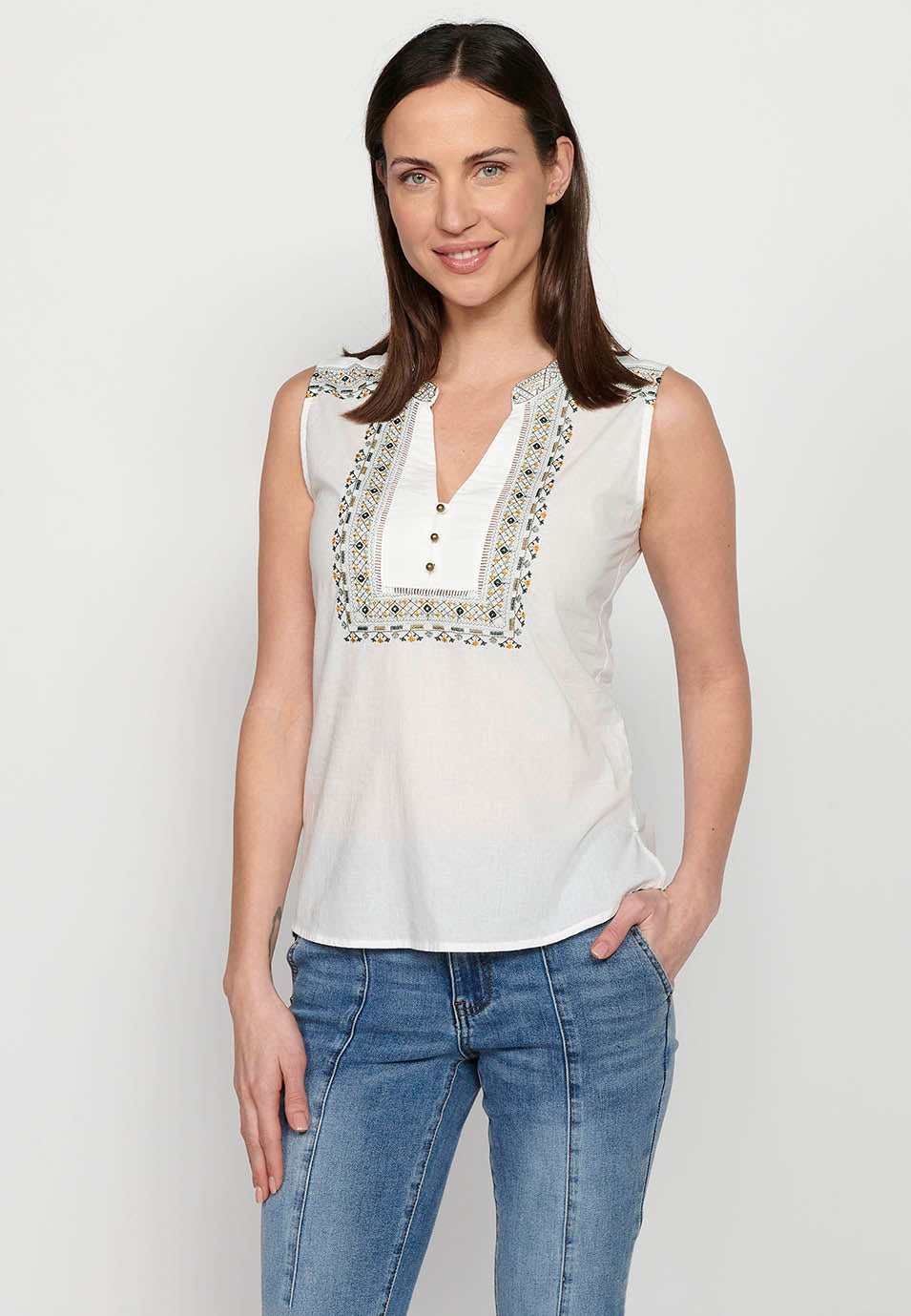 Blusa sin mangas. escote redondo bordado con abertura, para mujer | moda actual