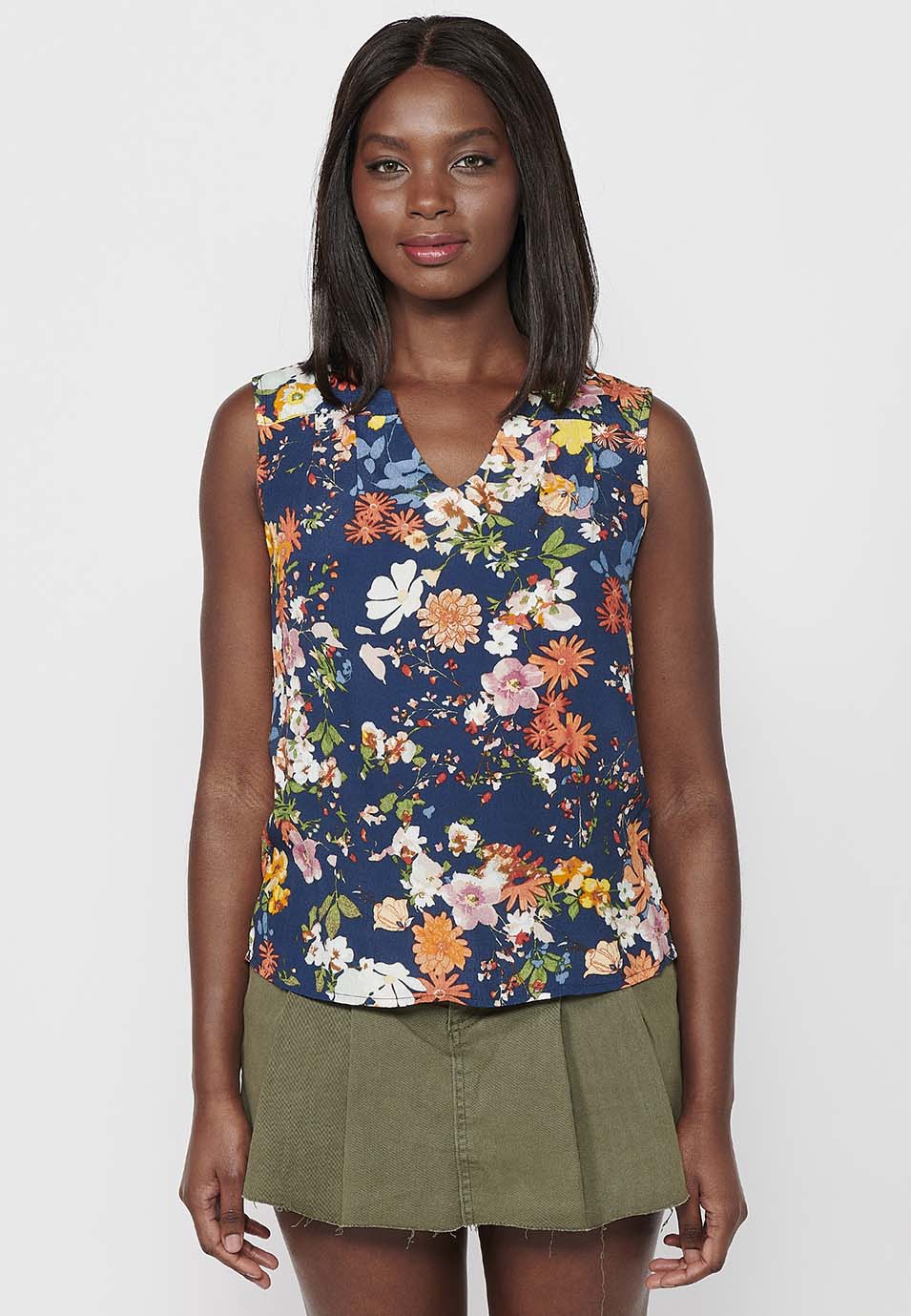 Blusa sin mangas de estilo camisero con cierre delantero con botones y estampado floral de multicolor para mujer | moda actual