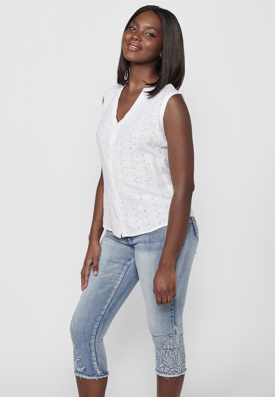 Blusa sin mangas de algodón con cierre delantero con botones para mujer | moda actual