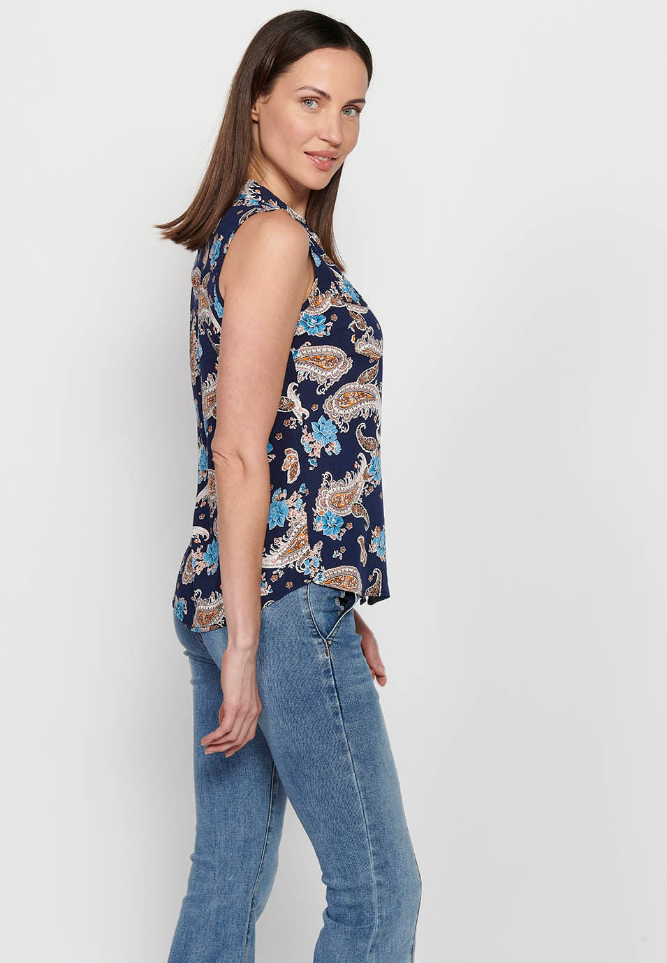 Blusa sin mangas, cuello v, cierre delantero con botones, estampado floral para mujer | moda actual