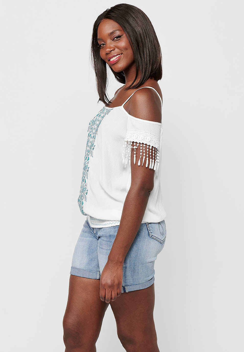 Blusa de tirantes con detalles bordados florales y escote redondo con cintura baja engomada para mujer | moda actual