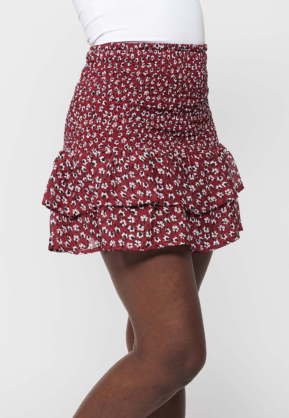 Falda corta con cintura engomada, estampado floral para mujer | moda actual