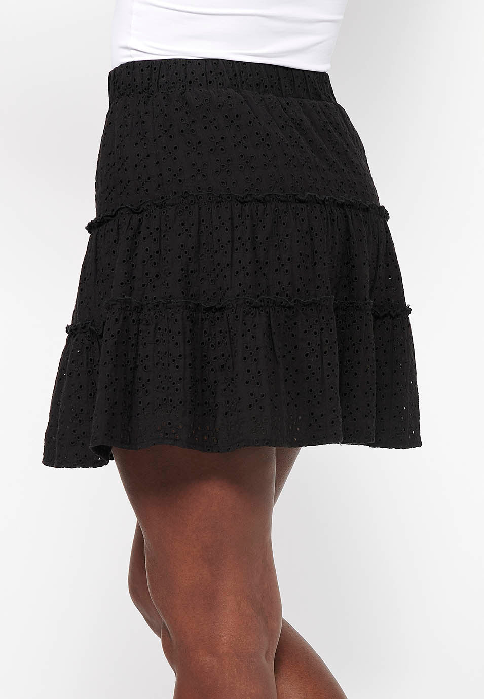 Falda corta de algodón con volante y ajustada en cintura con goma elástica con tela bordada para mujer | moda actual