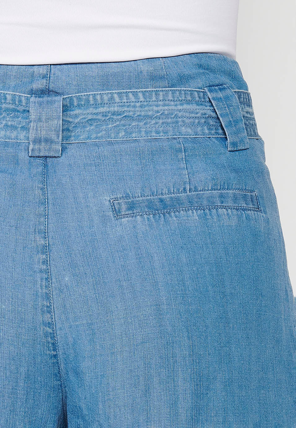 Pantalón short, cintura ajustable con cinta, para mujer | moda actual