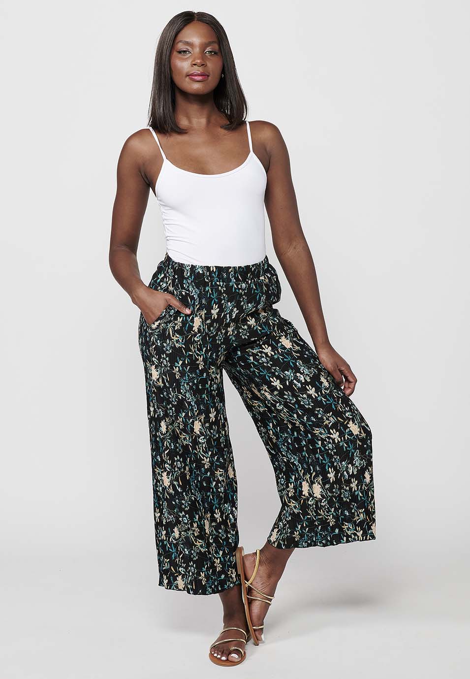 Pantalón largo ancho con cintura engomada, estampado floral multicolor para mujer | moda actual