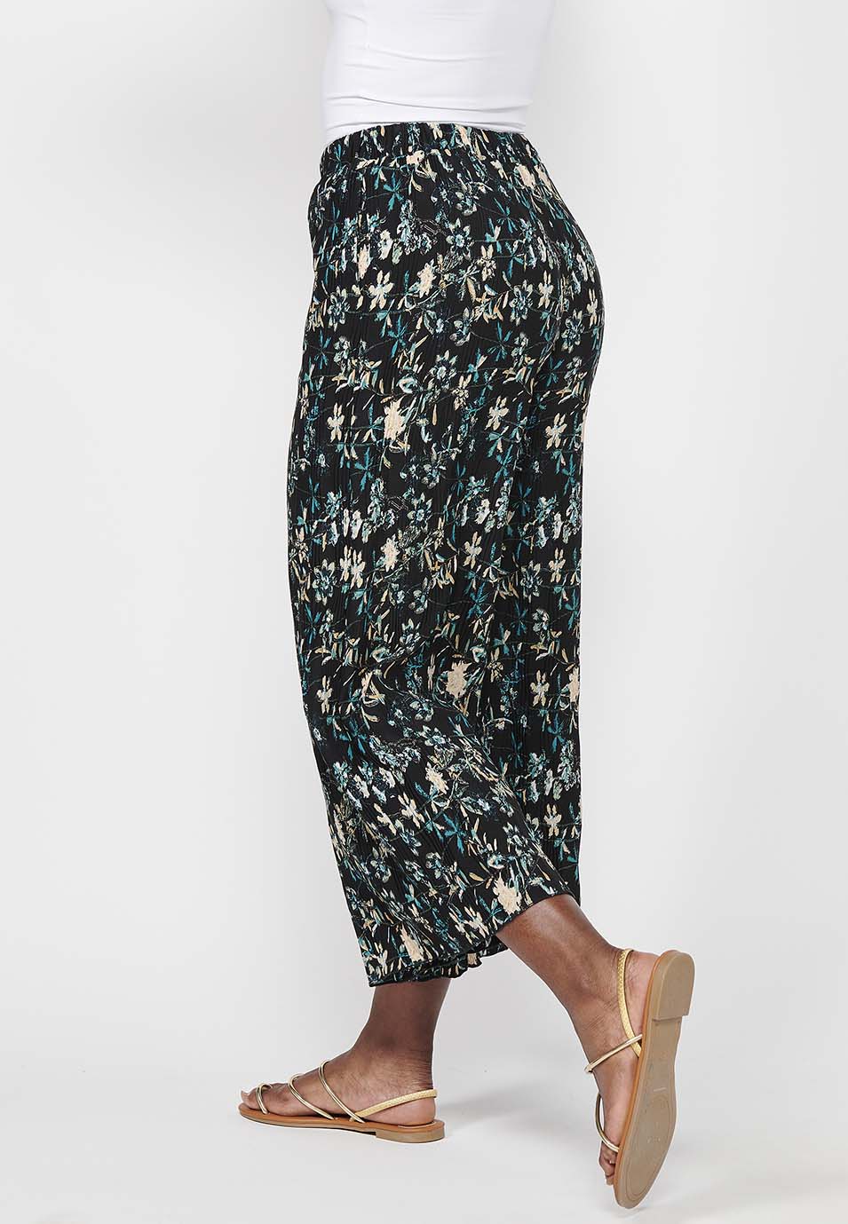 Pantalón largo ancho con cintura engomada, estampado floral multicolor para mujer | moda actual