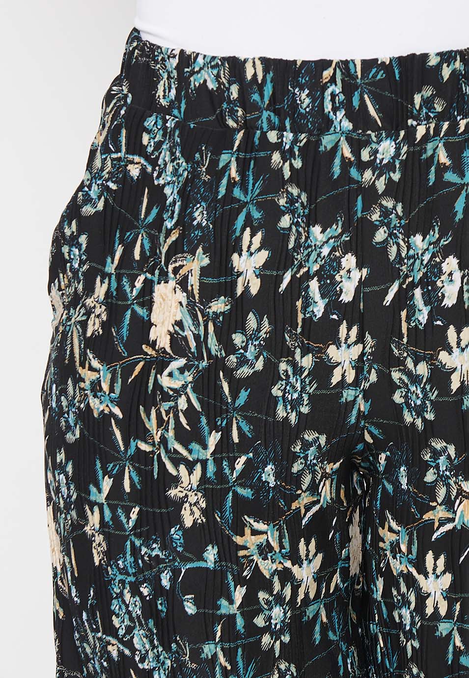 Pantalón largo ancho con cintura engomada, estampado floral multicolor para mujer | moda actual