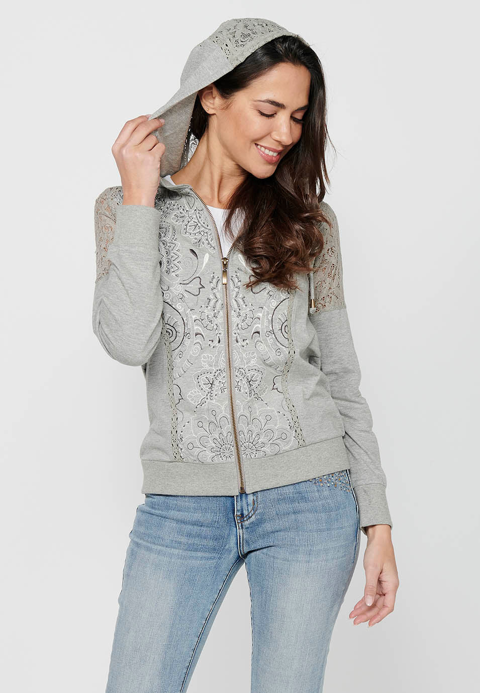 Sudadera chaqueta de mujer con capucha y blonda – Koroshi Gris