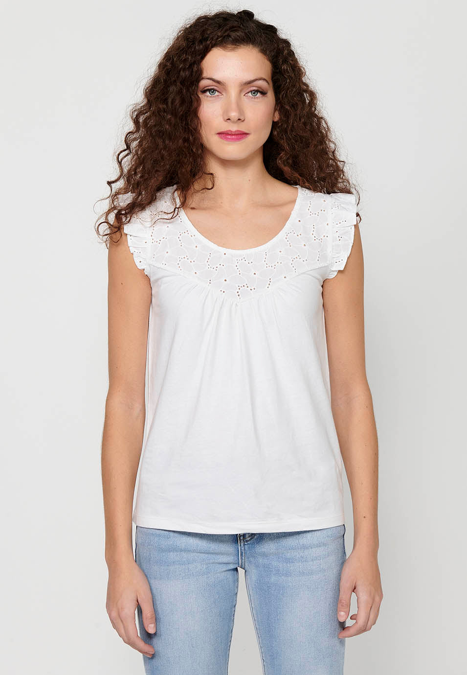 Camiseta de manga corta de cuello redondo con volante en los hombros para mujer | moda actual