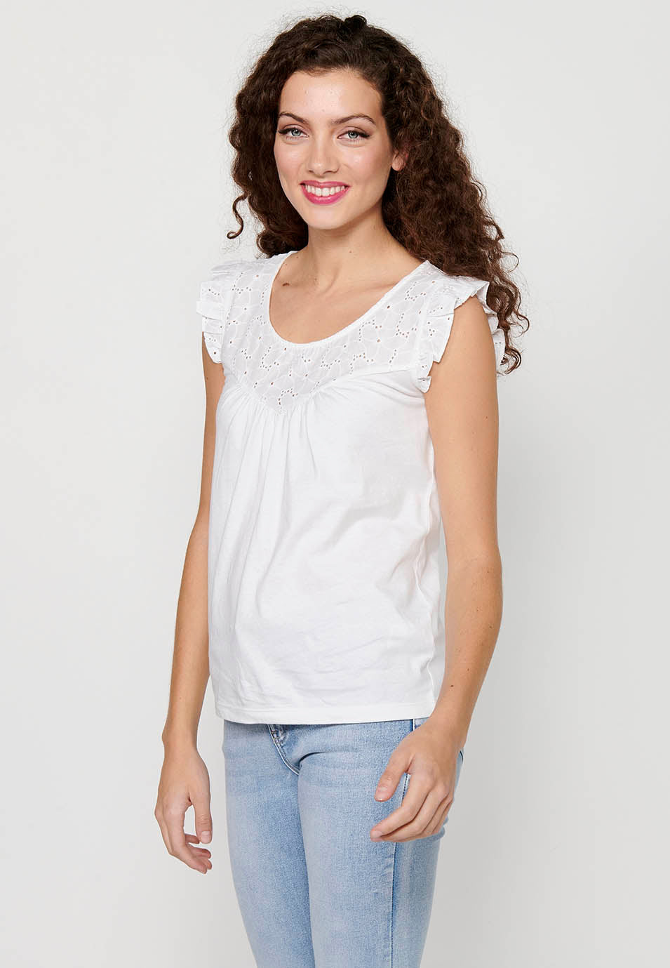 Camiseta de manga corta de cuello redondo con volante en los hombros para mujer | moda actual