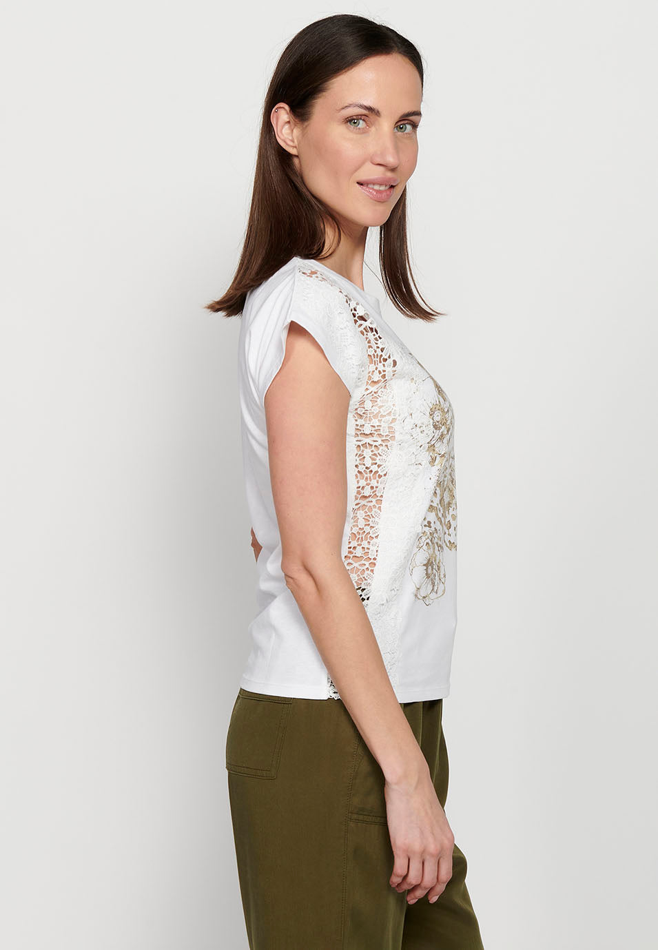 Camiseta de manga corta con detalle de blonda y estampado delantero, para mujer | moda actual