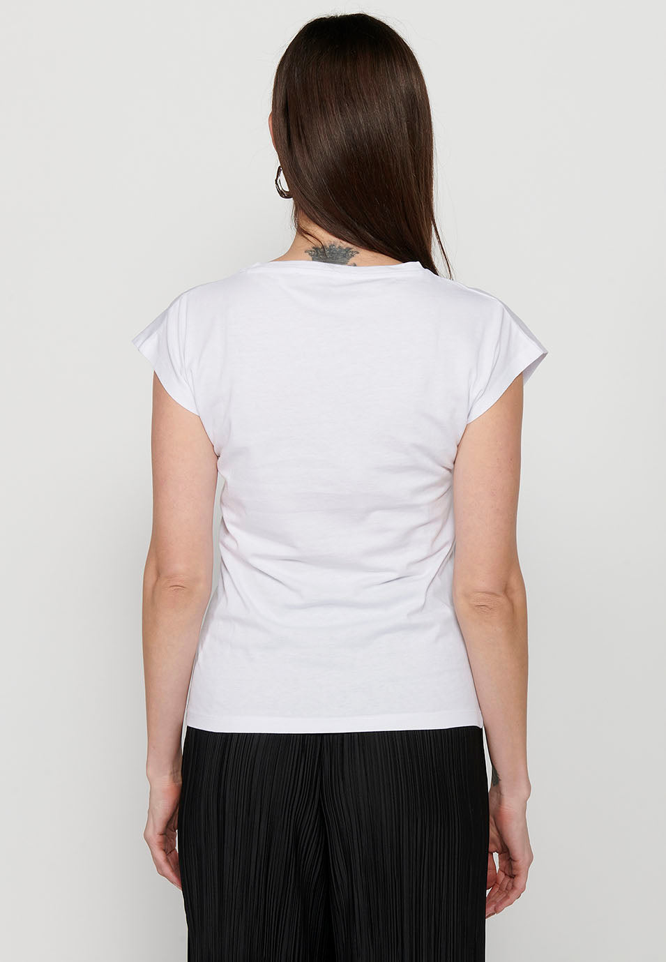 Camiseta de manga corta con cuello redondo y estampado delantero para mujer | moda actual